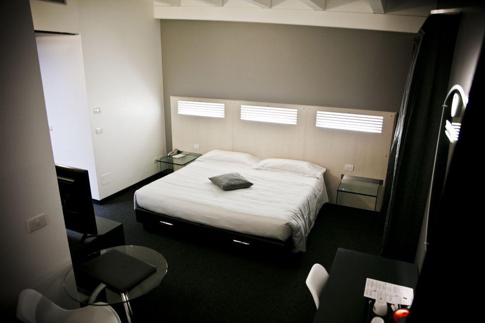 Daytona Business Hotel Колекио Екстериор снимка
