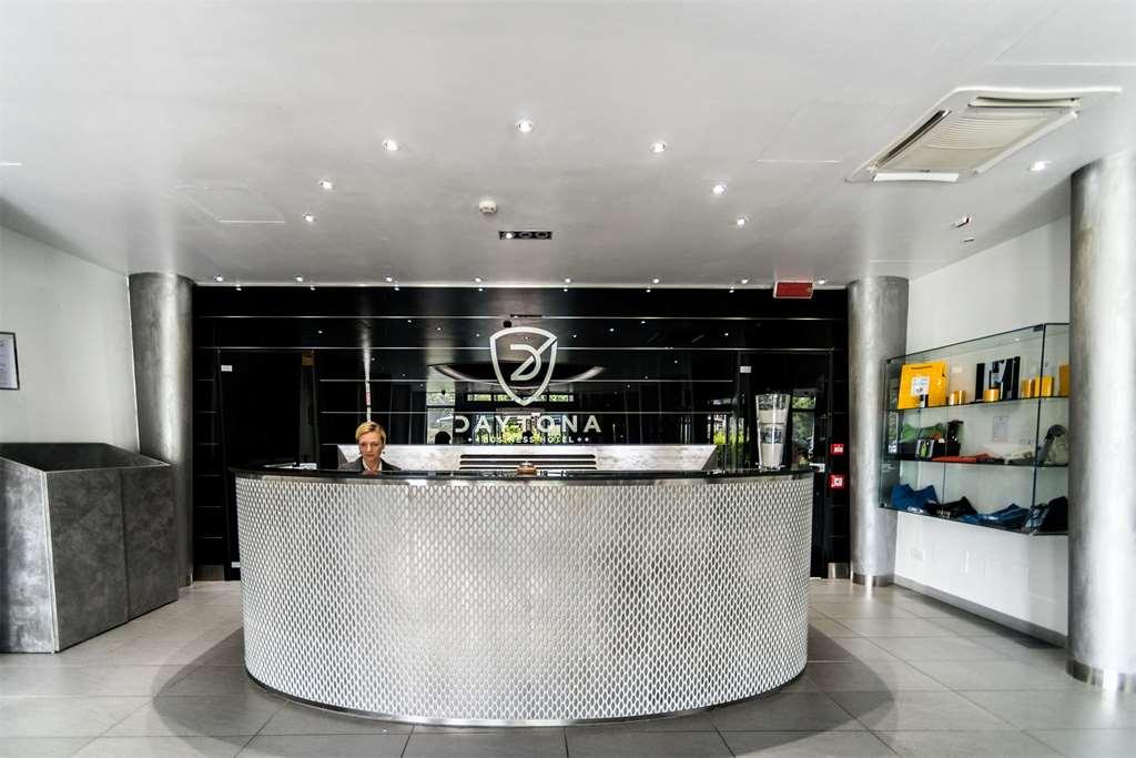 Daytona Business Hotel Колекио Интериор снимка